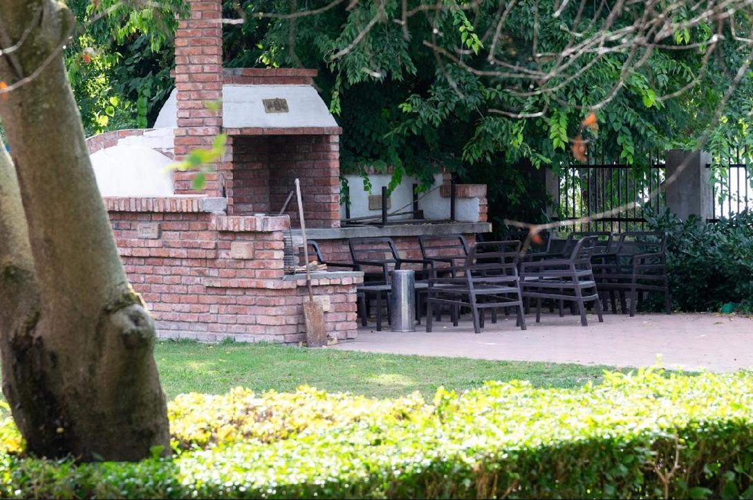 Sello Szabadidocentrum Domsod エクステリア 写真